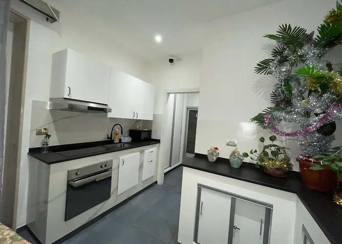 Li Cumpari Salentini לצ'ה